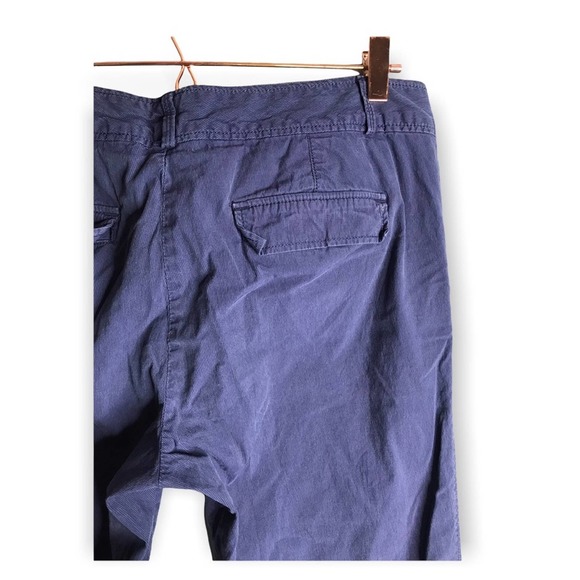 Banana Republic | Blue Ribbed Weekend Chino Stretch Pants - Picture 8 of 10